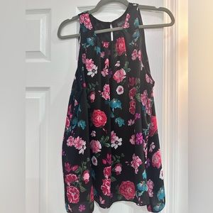 Vince Camuto floral sleeveless blouse - Size L